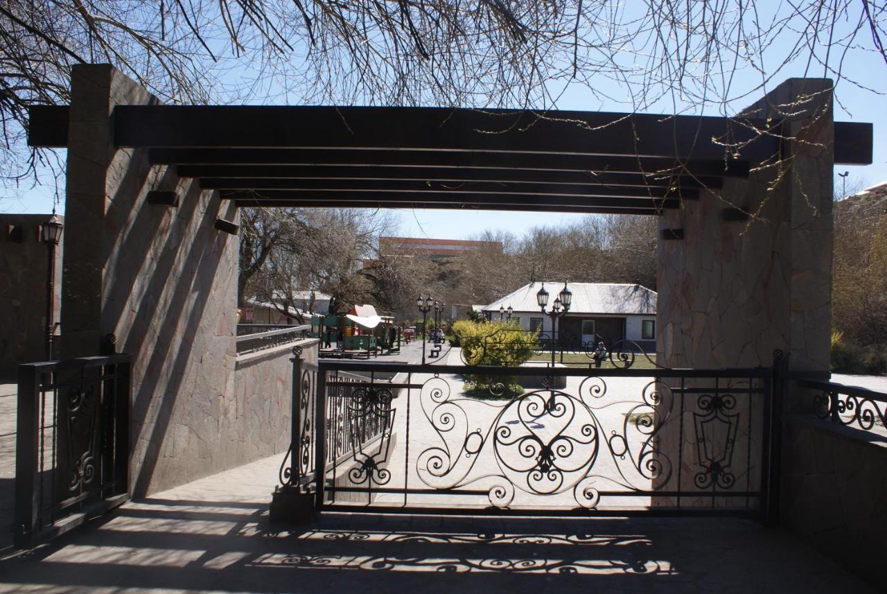 El Puente Aparts- Departamentos Independientes إل كالافاتي المظهر الخارجي الصورة